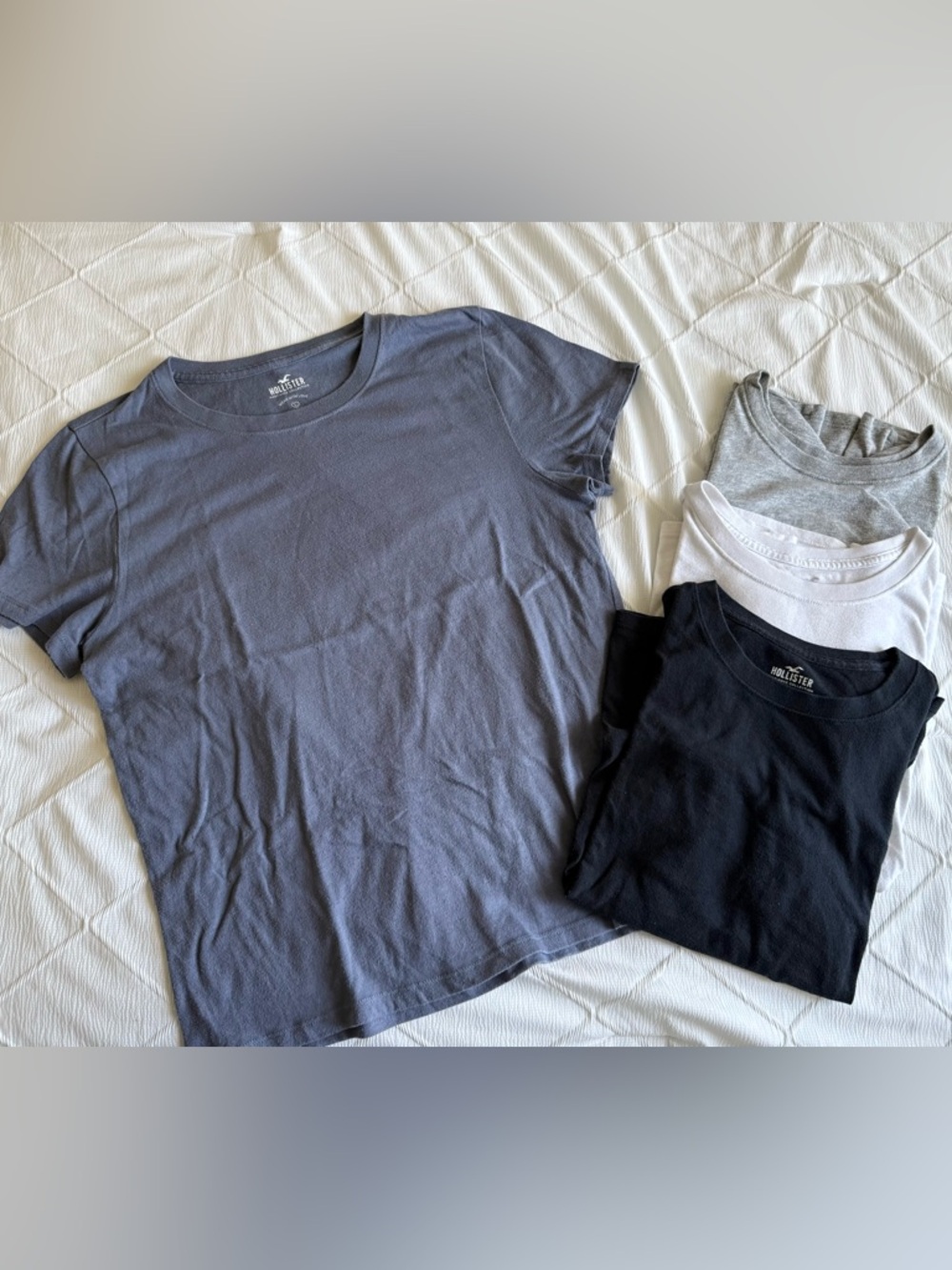 Hollister T-Shirts (4 pack)